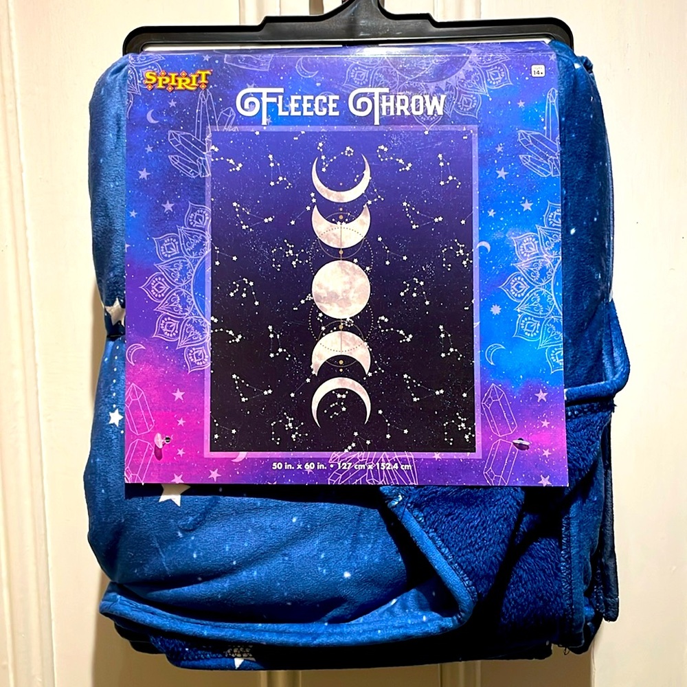 Spirit Tarot Fleece Throw 50x60 Blue NWT
